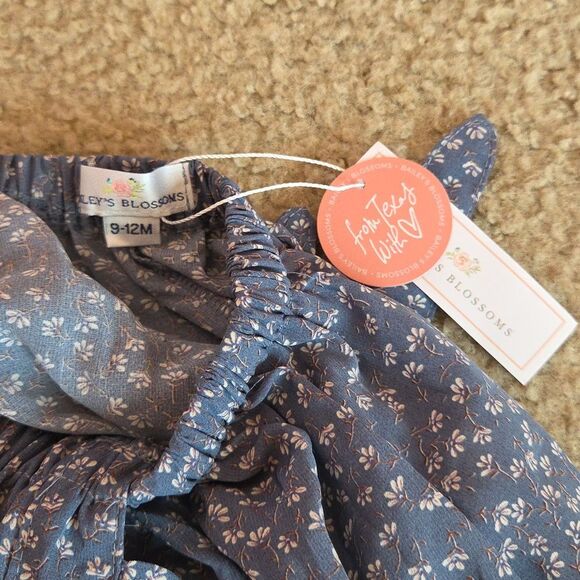 Bailey’s Blossoms Set Of 2 Rompers Size 9-12 Months - Picture 9 of 11